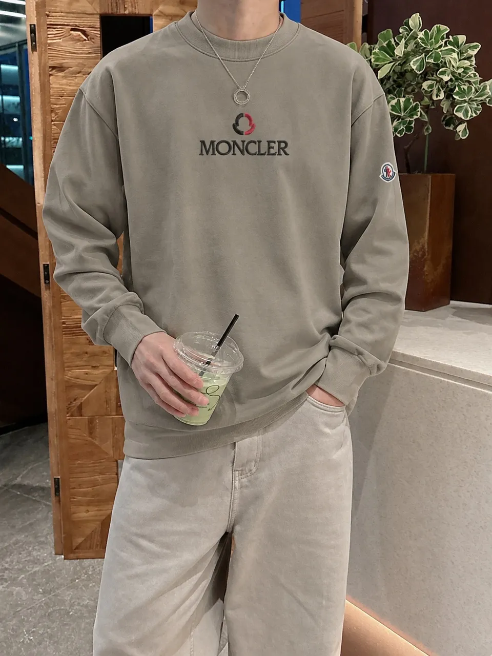Moncle* logo 《 》 380 ， ， Same Style ， : Black White Coffee Brown Size：S（90-130 ） M（125-150 ） L（135-165 ） XL（160-190 ） XXL（185-220 ）